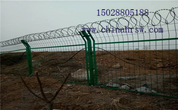 刺絲圍欄 刺絲圍欄